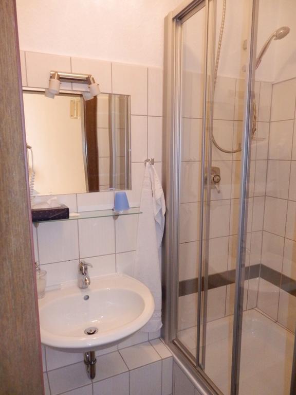 Hotel Rheinischer Hof 바트브라이치흐 객실 사진