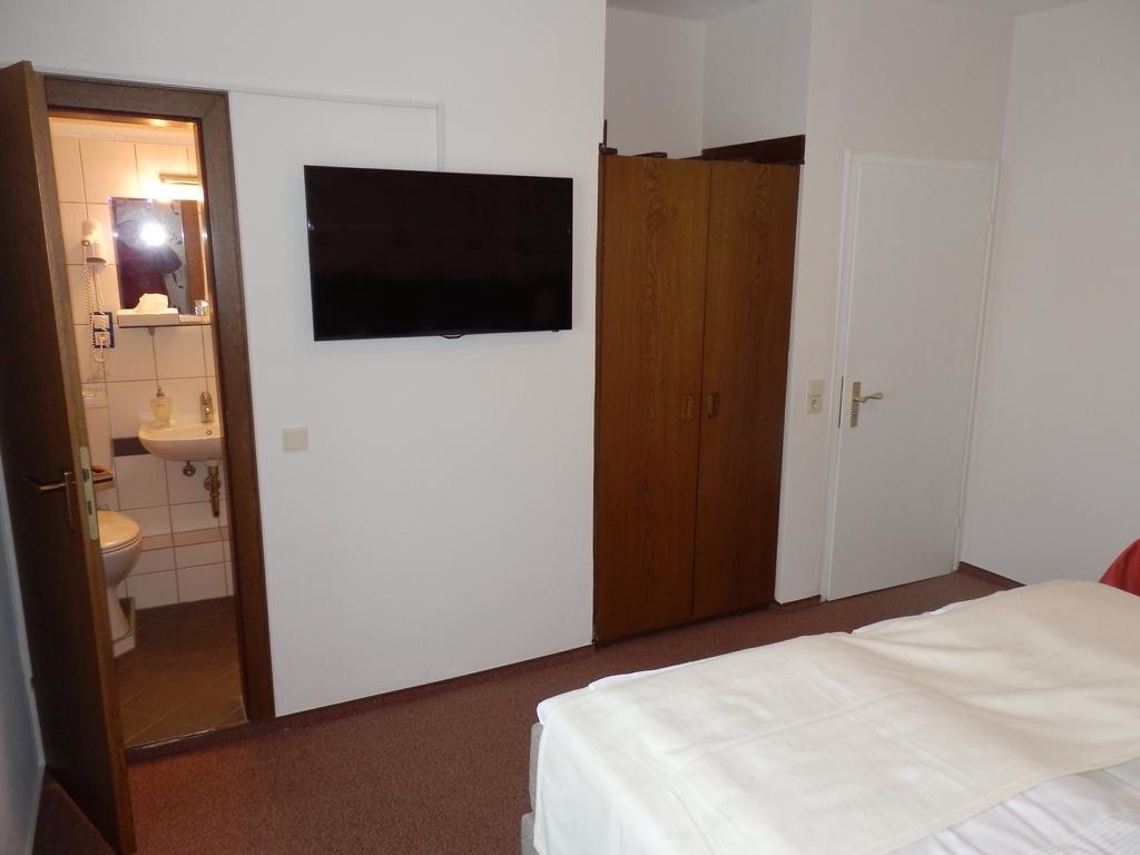 Hotel Rheinischer Hof 바트브라이치흐 외부 사진
