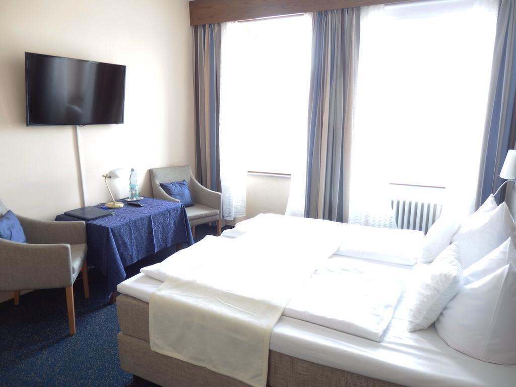 Hotel Rheinischer Hof 바트브라이치흐 외부 사진