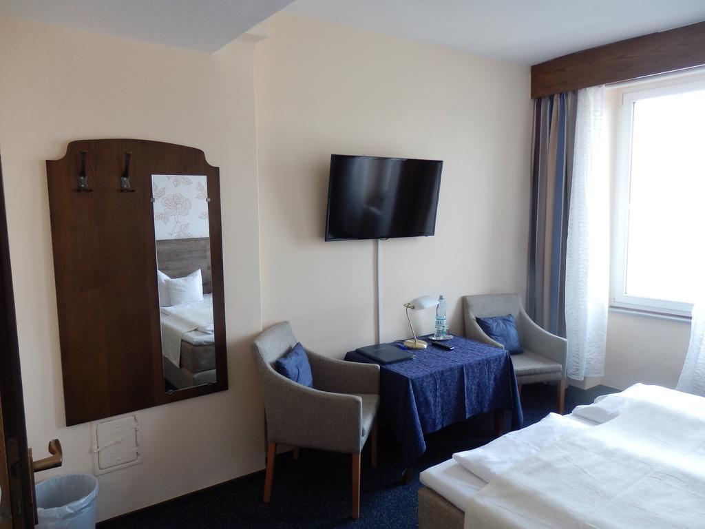 Hotel Rheinischer Hof 바트브라이치흐 외부 사진